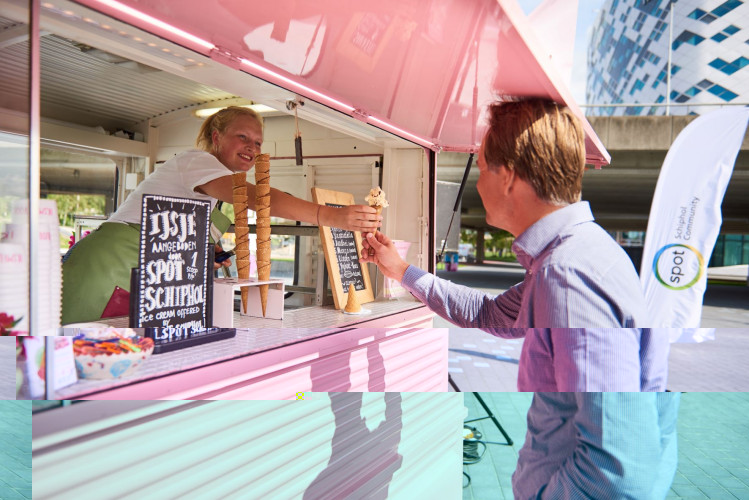 Free ice cream at Schiphol-Oost